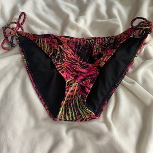 Tie side bikini bottoms